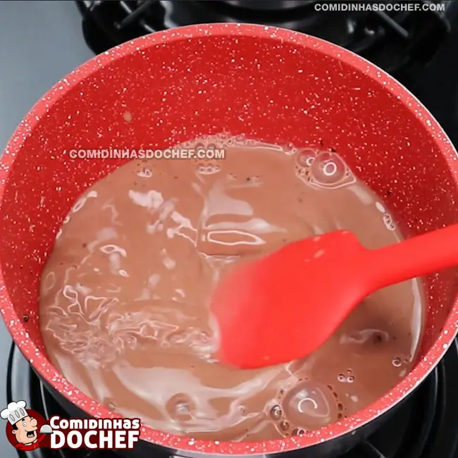 Chocolate Quente Cremoso - Passo 2