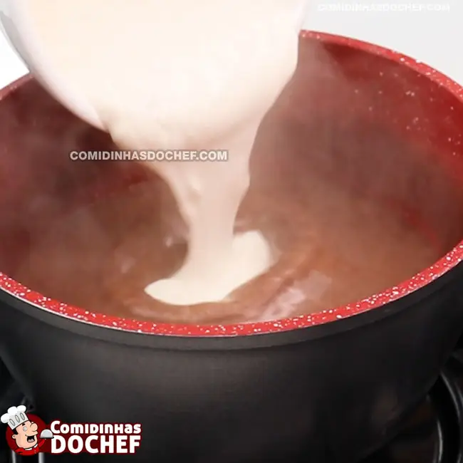 Chocolate Quente Cremoso - Passo 4