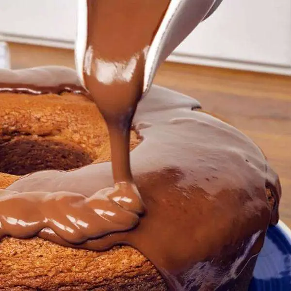 Calda de Chocolate para Bolo de Chocolate