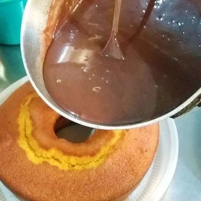 Calda de Chocolate para Bolo de Laranja