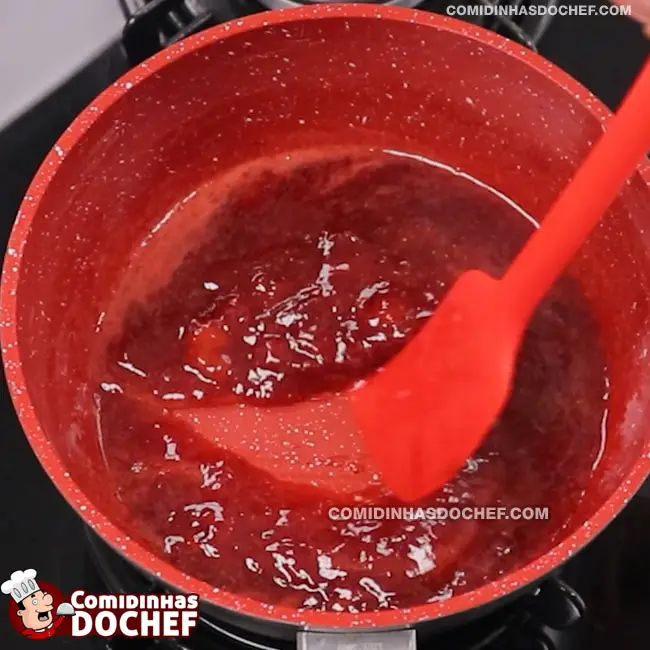 Geleia de Morango para Bolo - Passo 5