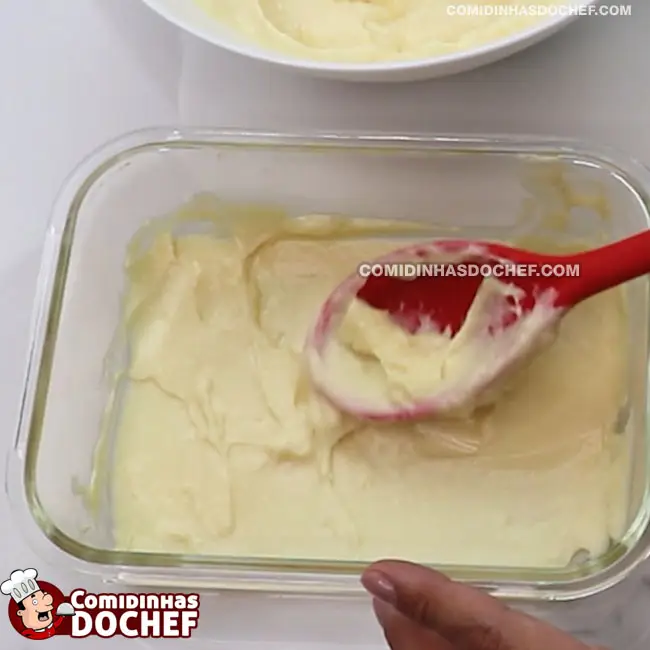Pavê de Bolacha Maizena de Limão - Passo 6