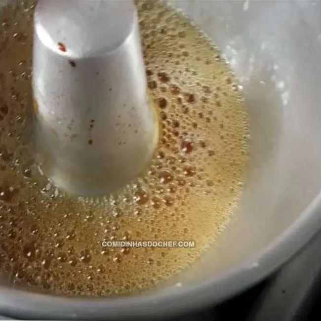 Pudim de Pão com Leite Condensado - Passo 4