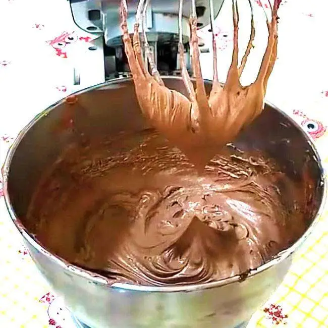 Recheio de Nescau para Bolo - Passo 4