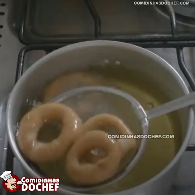 Rosquinha Frita de Leite Condensado - Passo 9