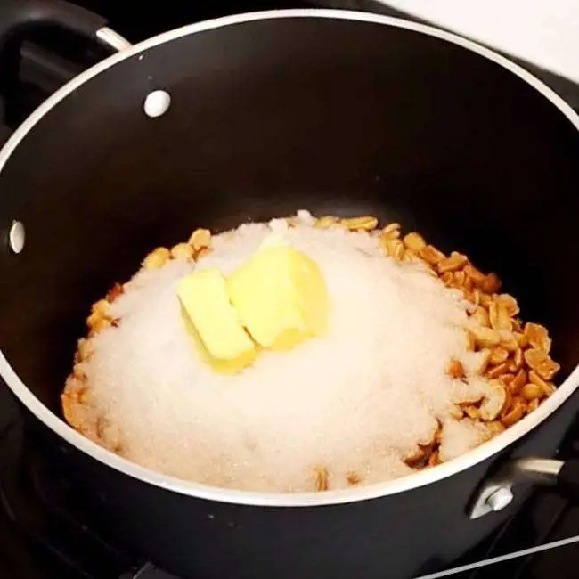 Doce de Amendoim com Leite Condensado - Passo 1