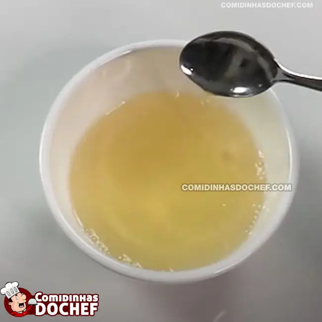 Mousse de Leite em Pó Simples - Passo 1