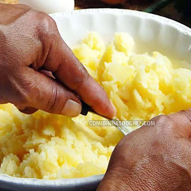 Bolinho de Bacalhau com Batata - Passo 1