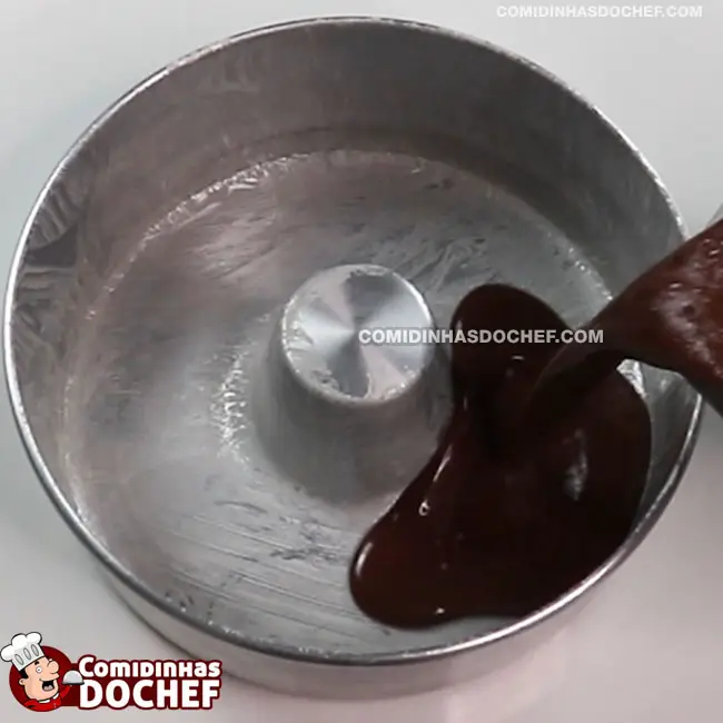 Brigadeirão Cremoso - Passo 3