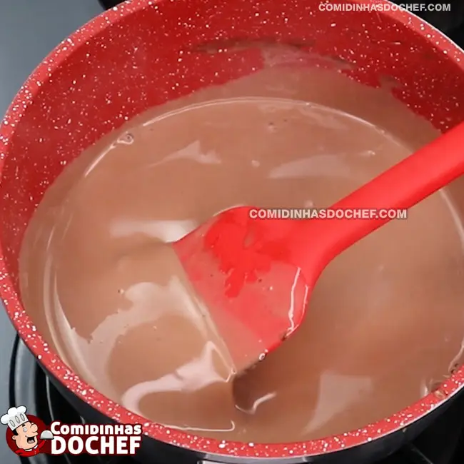 Chocolate Quente com Conhaque - Passo 2