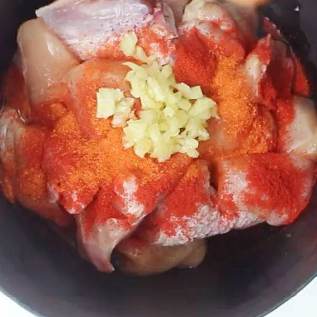 Frango a Passarinho na Panela de Pressão - Passo 1