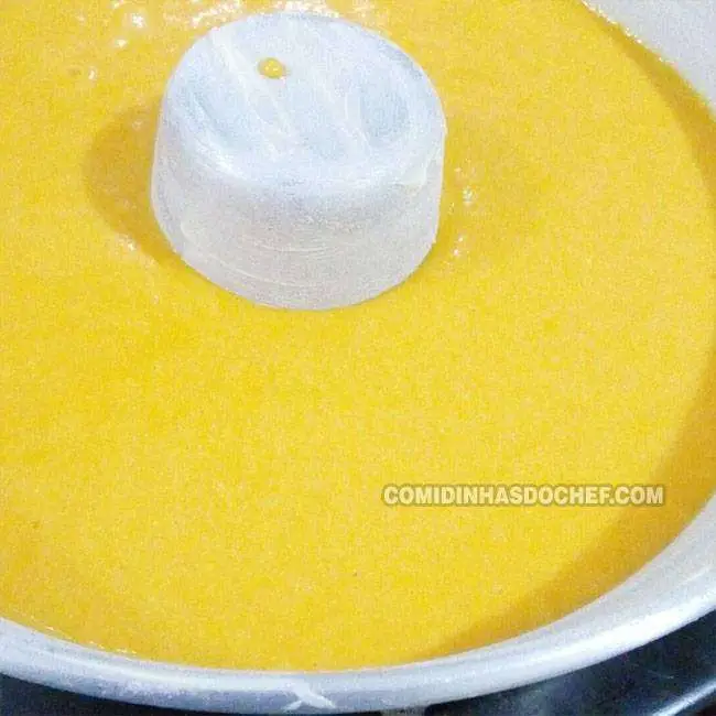 Bolo de Cenoura com Óleo - Passo 7