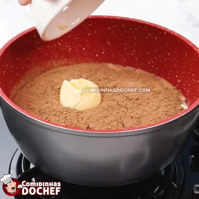 Calda de Chocolate para Bolo com Leite Condensado - Passo 1