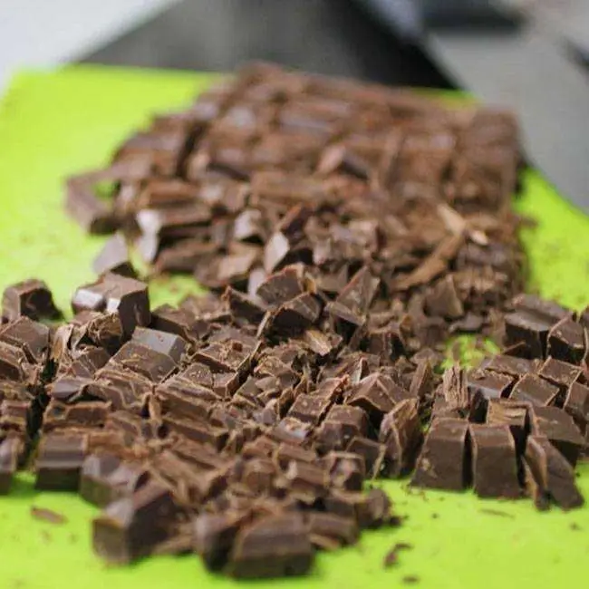 Ganache de Chocolate Meio Amargo - Passo 1