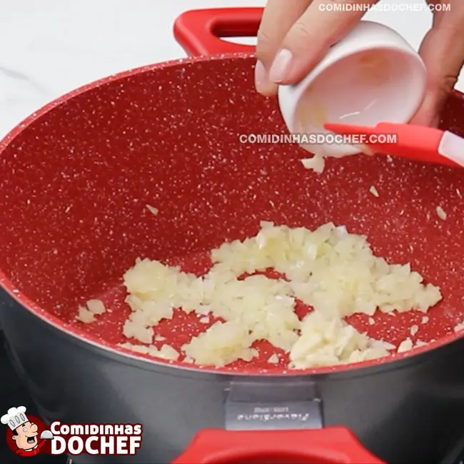 Molho para Nhoque com Carne Moída - Passo 2
