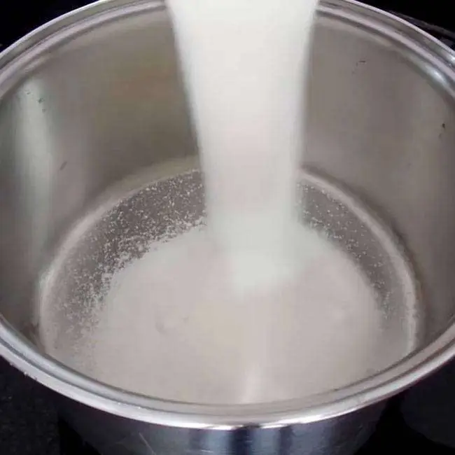 Manjar de Coco com Calda de Ameixa - Passo 1