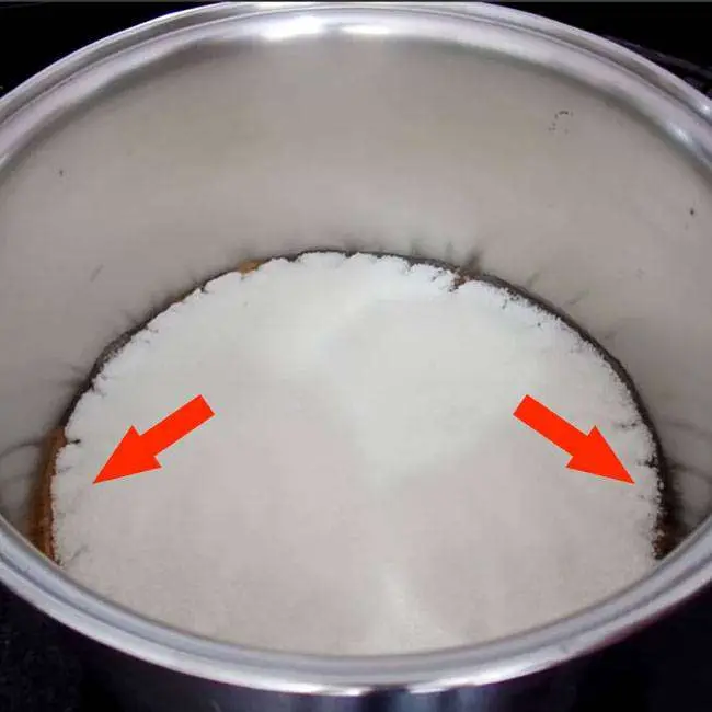 Manjar de Coco com Calda de Ameixa - Passo 2