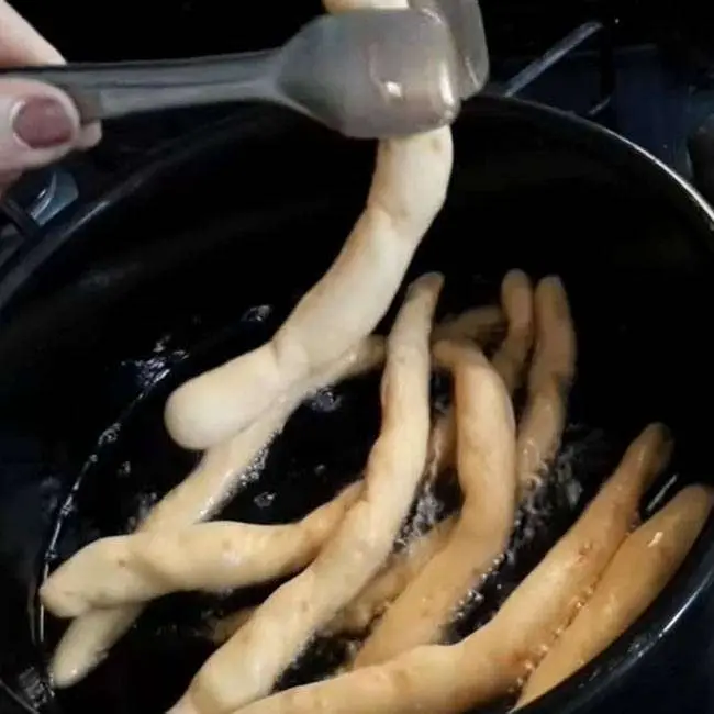 Biscoito de Queijo Frito - Passo 17