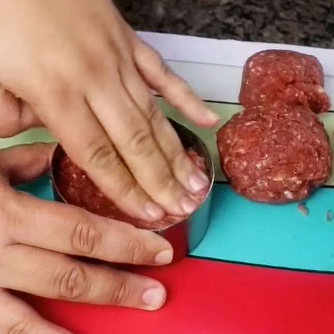 Hambúrguer Caseiro Fácil e Rápido - Passo 7