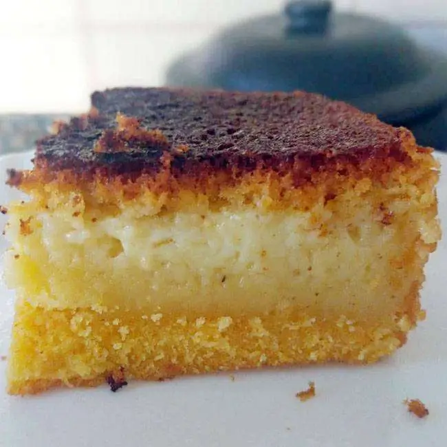 Bolo de Fubá com Queijo Ralado