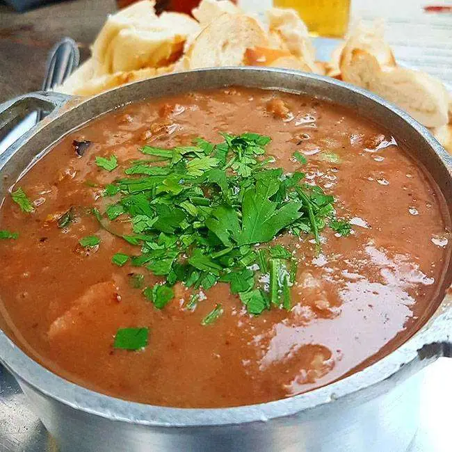 Caldo de Feijão com Calabresa