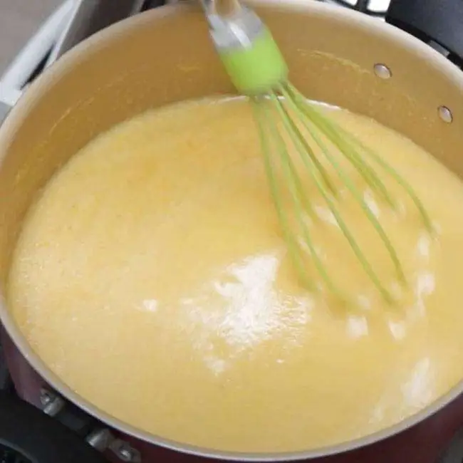 Bolo de Fubá Cozido - Passo 2