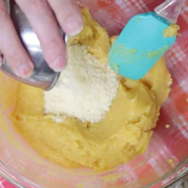Bolo de Fubá Cozido - Passo 7
