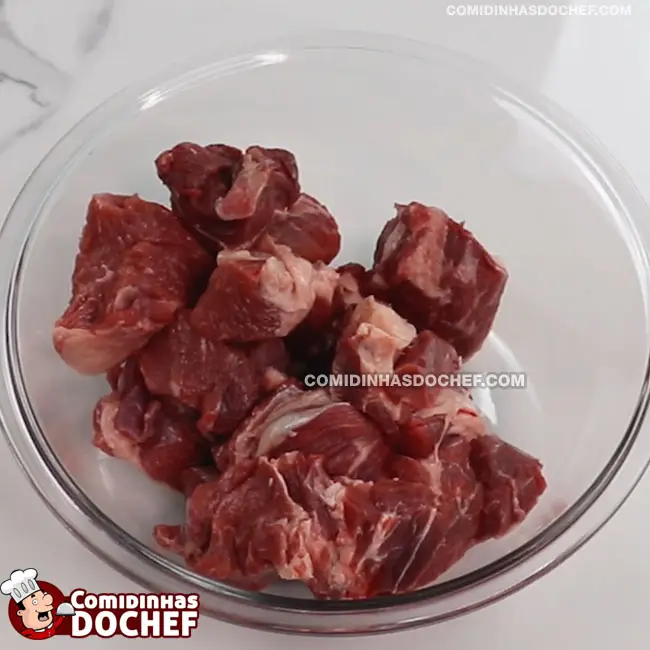 Acém na Panela de Pressão com Cebola - Passo 1