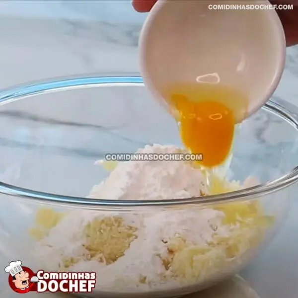 Bolinha de Queijo 3 Ingredientes - Passo 1