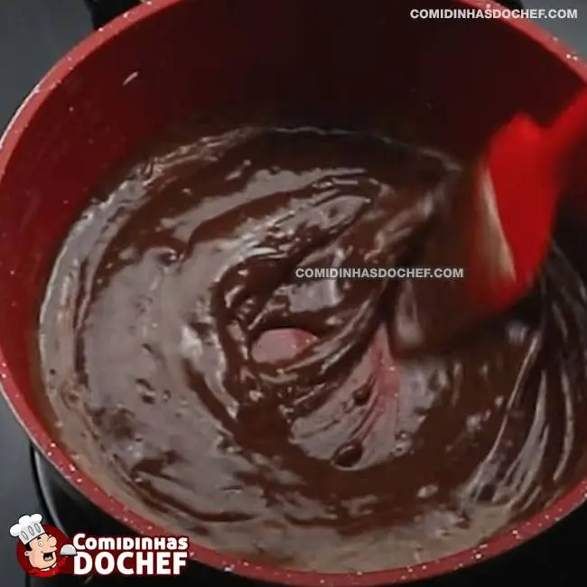 Pavê de Creme e Chocolate - Passo 4