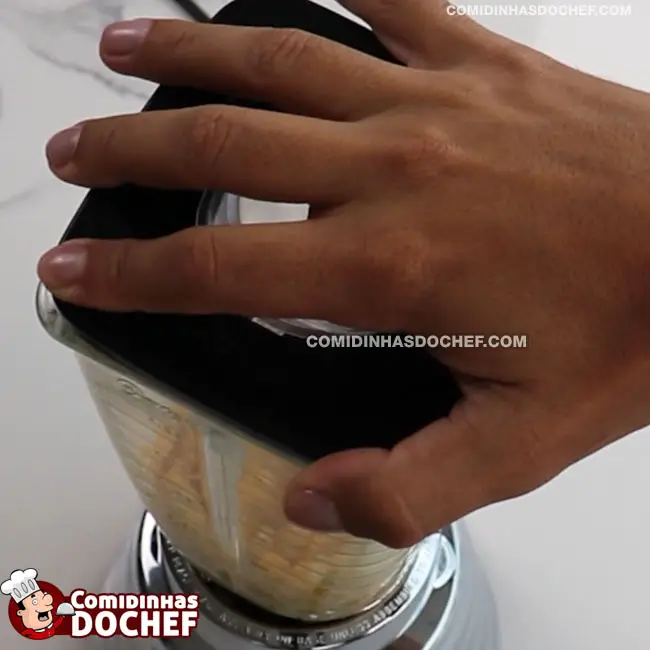 Bolo de Milho Batido no Liquidificador - Passo 2