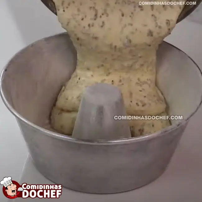 Bolo com Granulado de Chocolate Dentro - Passo 8
