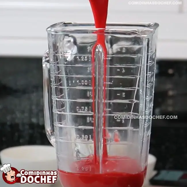 Pudim de Geladeira com Creme de Leite e Gelatina - Passo 2