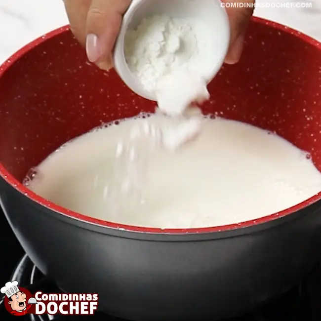 Sobremesa com Ganache e Bolacha - Passo 1