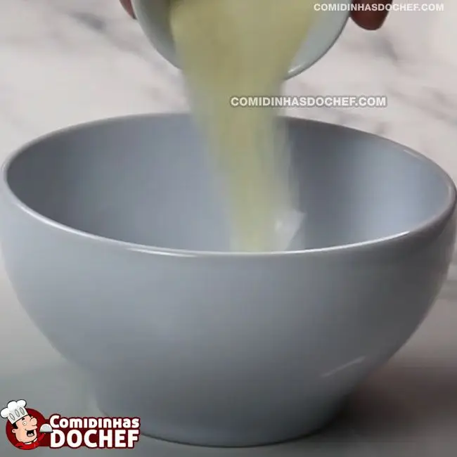 Sobremesa com Goiabada e Creme de Leite - Passo 1