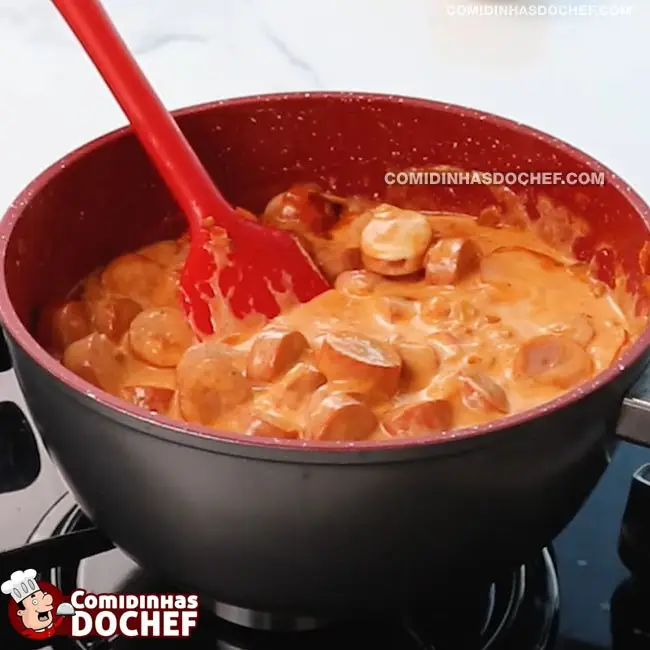 Strogonoff de Salsicha com Ketchup - Passo 9