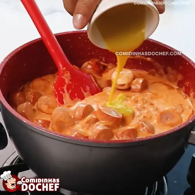 Strogonoff de Salsicha com Ketchup - Passo 10