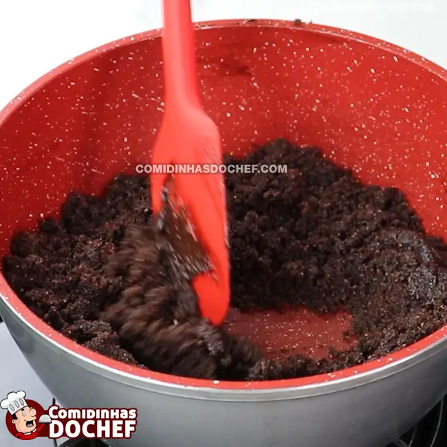 Bolo de Cenoura Tradicional - Passo 2