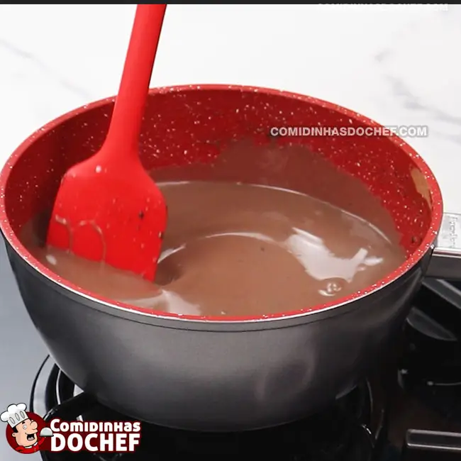 Calda de Chocolate para Bolo de Cobertura - Passo 2