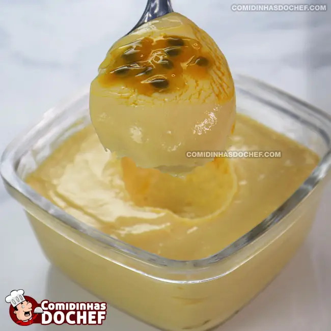 Mousse de Maracujá com 3 Ingredientes