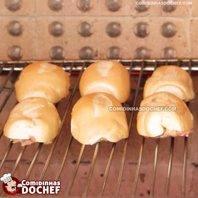 Pão com Linguiça na Churrasqueira - Passo 8