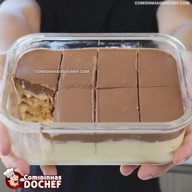 Pavê de Chocolate com Creme Branco e Preto
