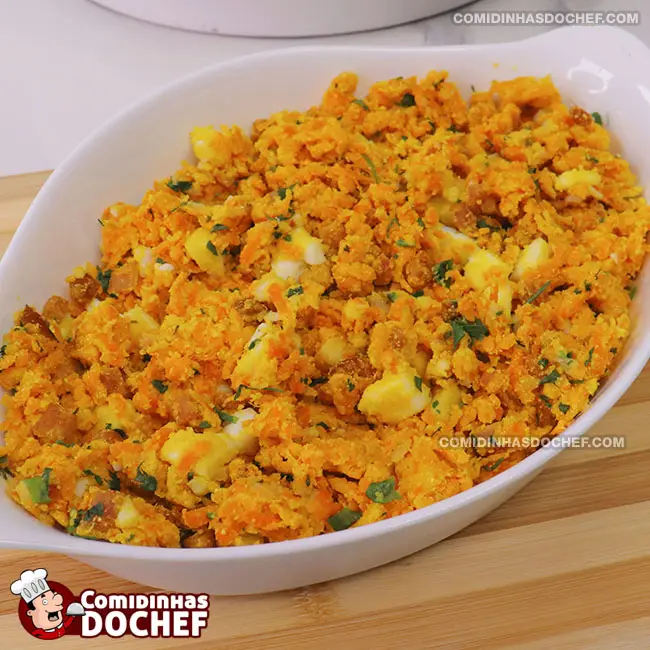 As 10 Melhores Receitas de Farofa para a Ceia de Natal