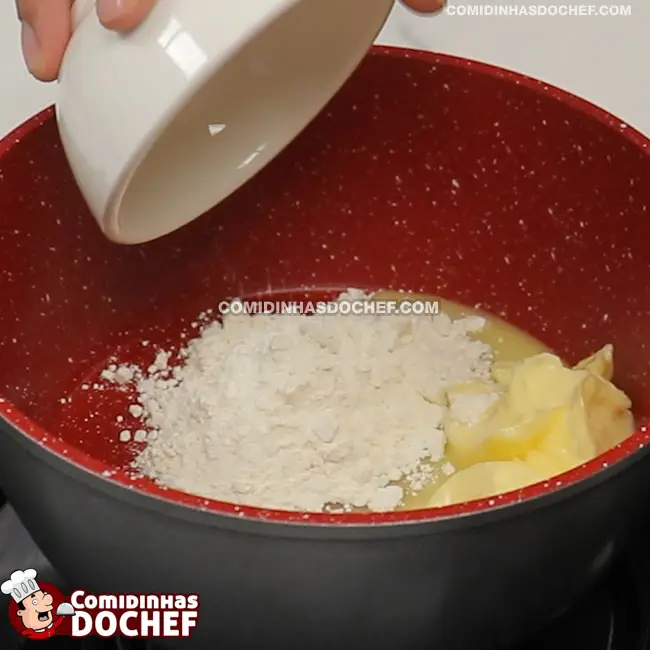 Molho Branco para Lasanha de Frango - Passo 1