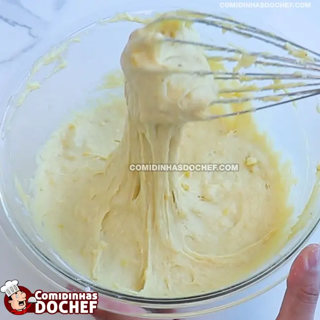 Bolinho de Banana Simples - Passo 3