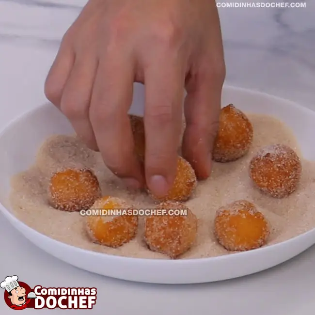 Bolinho de Cenoura Frito - Passo 7