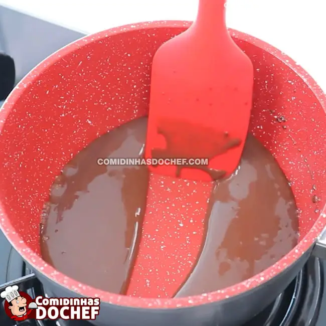 Bolo de Caneca de Chocolate Simples e Fácil - Passo 2