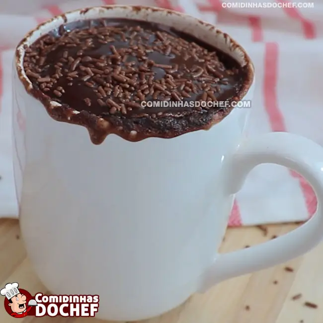 Bolo de Caneca de Chocolate de Micro-Ondas - Passo 5