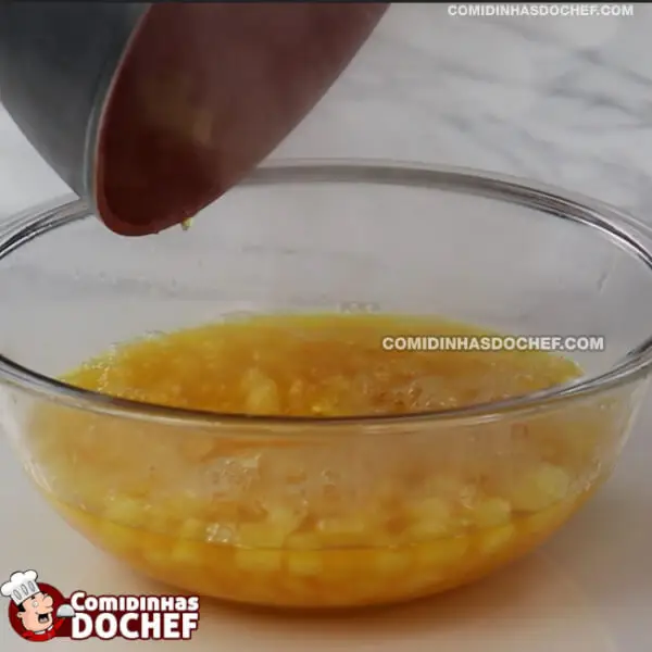Gelado de Abacaxi Simples - Passo 5