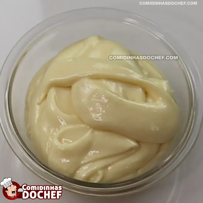 Mousse de Abacaxi de Liquidificador - Passo 3